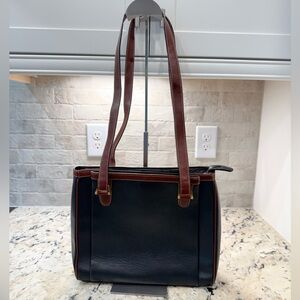 Bally EUC Black & Brown Leather Shoulder Bag
